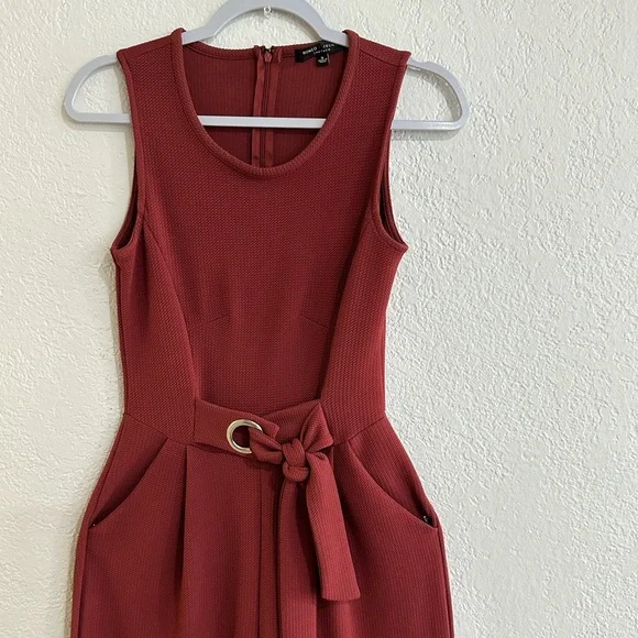 Romeo + Juliet Couture Women’s Burgundy Sleeveless Wide Leg Jumpsuit Size S - Picture 6 of 15